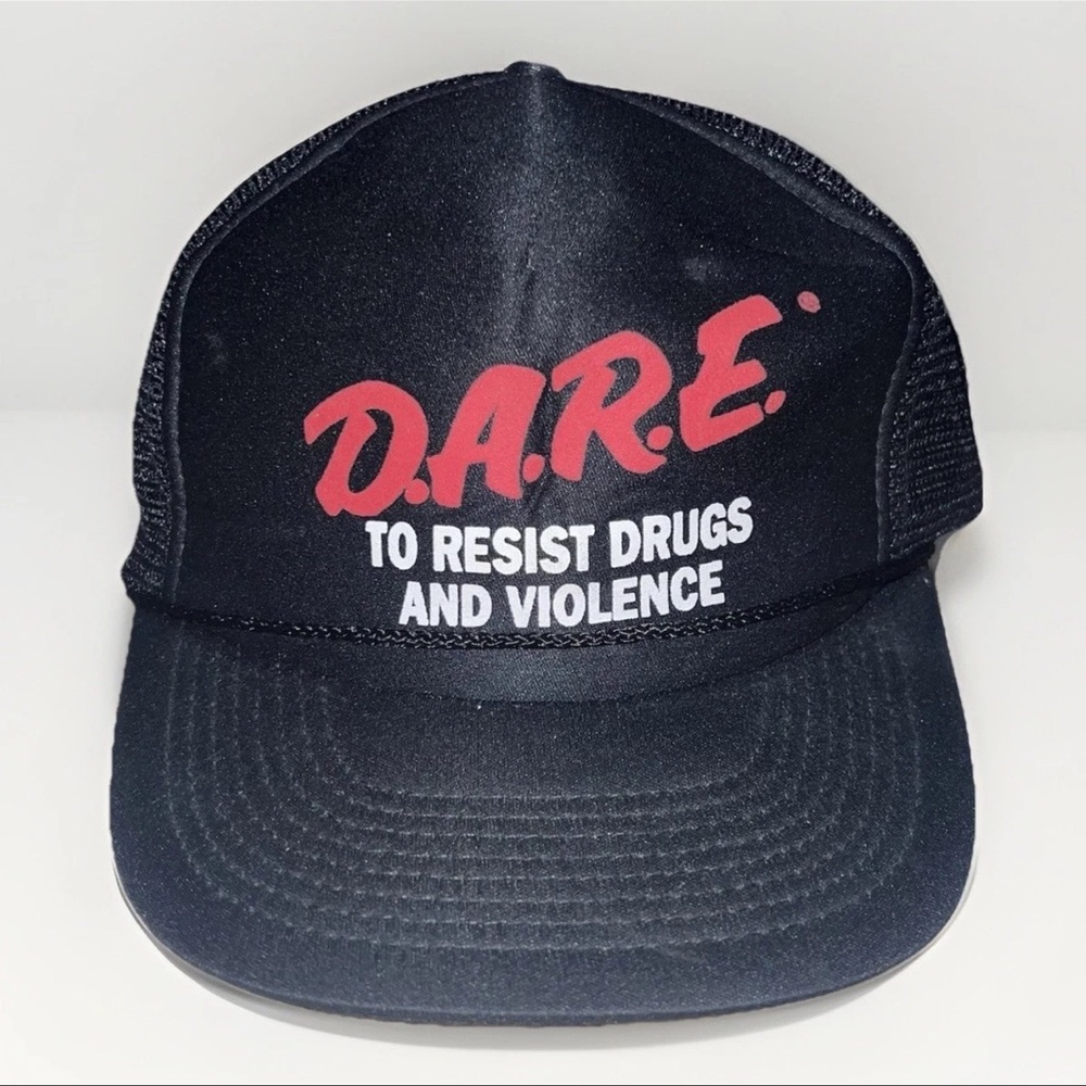 Vintage Dare to Resist Drugs and Violence Hat Trucker Cap Snapback Black Mesh